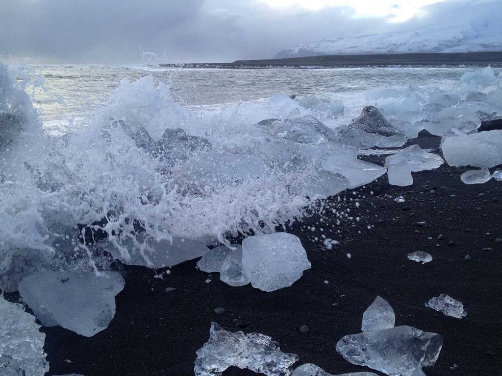 Diamond Beach Jökulsárlón Island Südküste - Traumstrände in Europa © www.gindeslebens.com