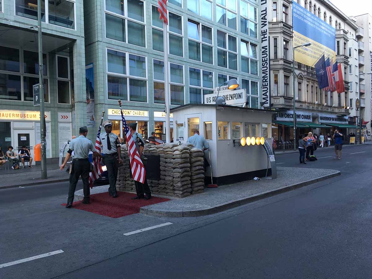 Checkpoint Charlie © Ines Erlacher und Thomas Mussbacher