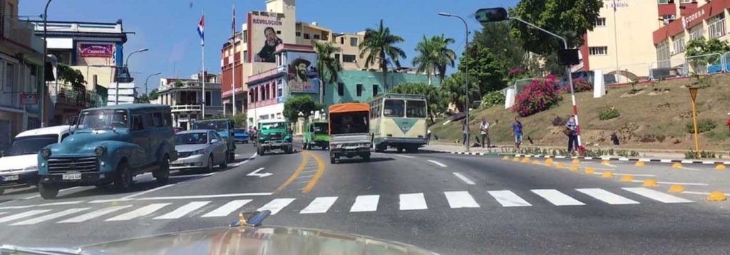 Santiago de Cuba mit dem Oldtimer erleben Kuba Reisebericht, Ausflüge und Tipps www.gindeslebens.com