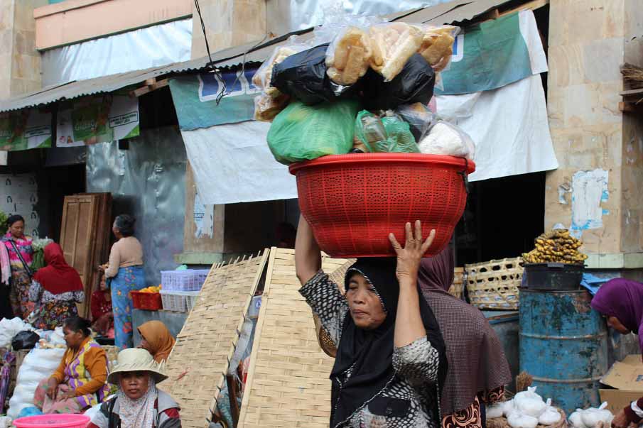 Der Markt Pasar Gunungsari Lombok Indonesien Asien Hoteltipp, Sehenswertes und Reisebericht Lombok unbekannte Perle Indonesiens www.gindeslebens.com