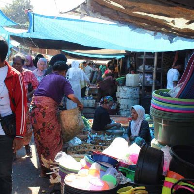 Einkaufstipp Markt Pasar Gunungsari Lombok Indonesien Asien Hoteltipp, Sehenswertes und Reisebericht Lombok unbekannte Perle Indonesiens www.gindeslebens.com