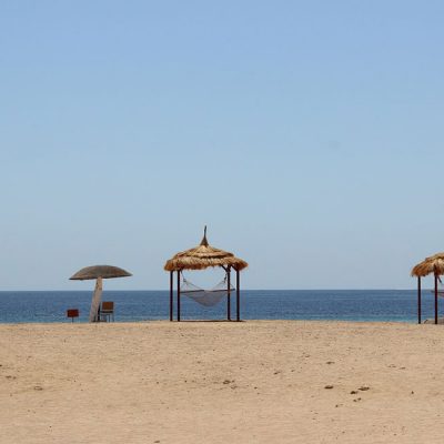 Hängematten am Strand Hotel Gorgonia Beach Marsa Alam Ägypten Tauchparadies in der Krise Afrika www.gindeslebens.com