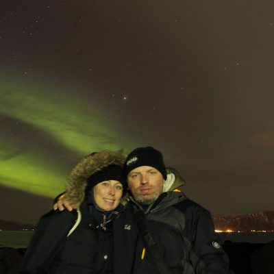 Nordlichter (Aurora Borealis) beim Grótta Leuchtturm Roadtrip Island gindeslebens.com © Thomas Mussbacher und Ines Erlacher