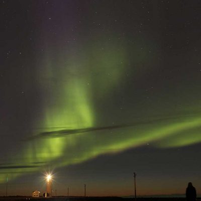 Nordlichter (Aurora Borealis) beim Grótta Leuchtturm Roadtrip Island gindeslebens.com © Thomas Mussbacher und Ines Erlacher