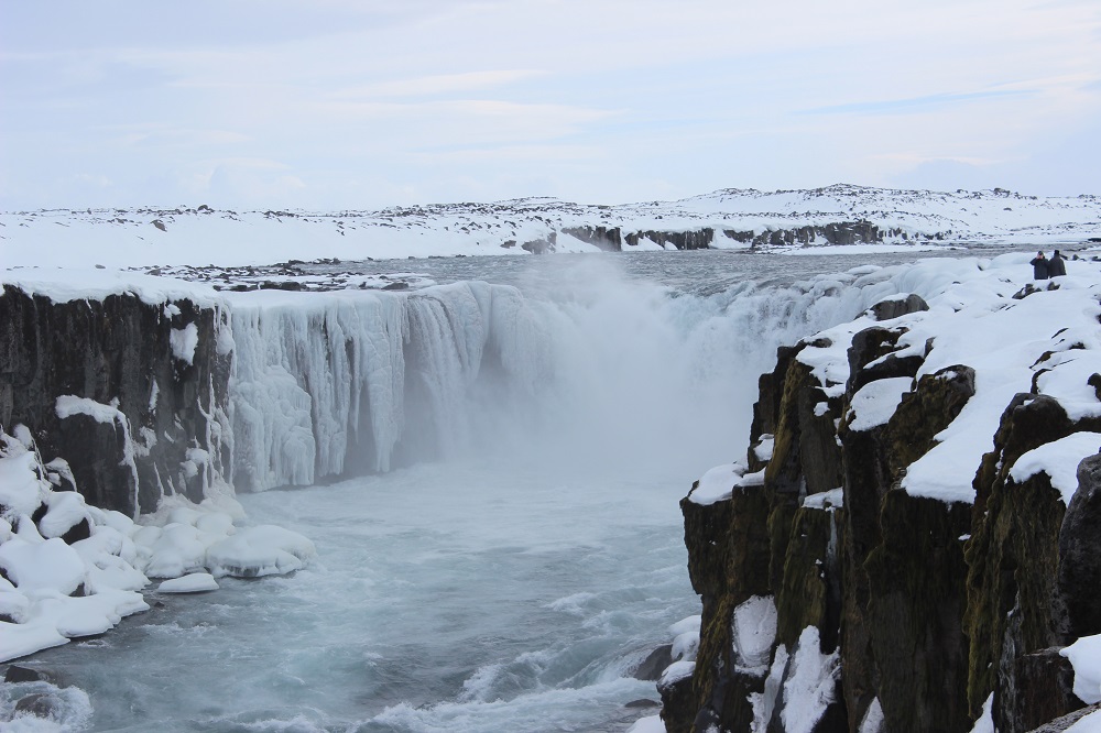 Wasserfall Selfoss Fahrt entlang der Ostküste - Roadtrip Islands Ostküste www.gindeslebens.com © Ines Erlacher und Thomas Mussbacher