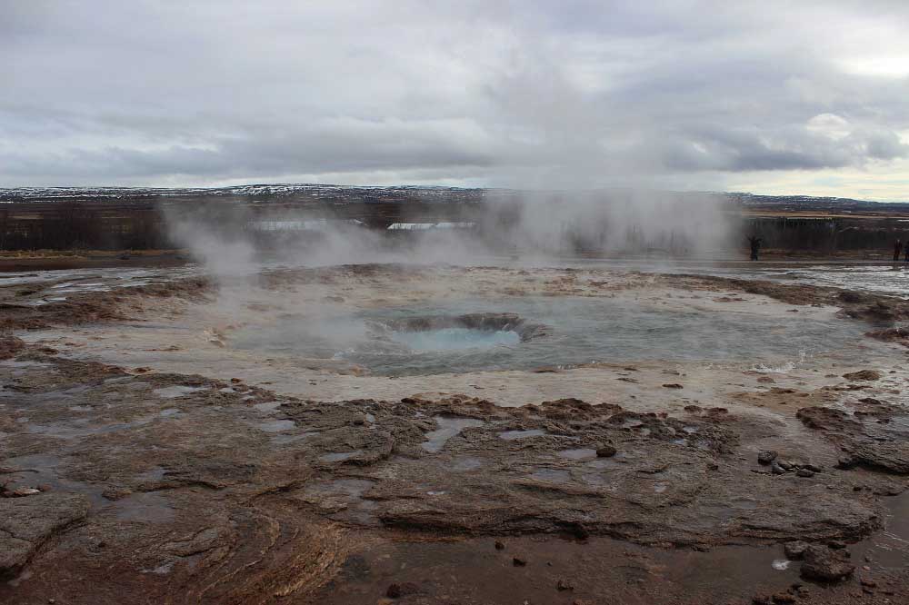 hEI?WASSERTAL hAUKADALUR Strokkur Islands Südwesten und der Golden Circle Roadtrip Island gindeslebens.com © Thomas Mussbacher und Ines Erlacher