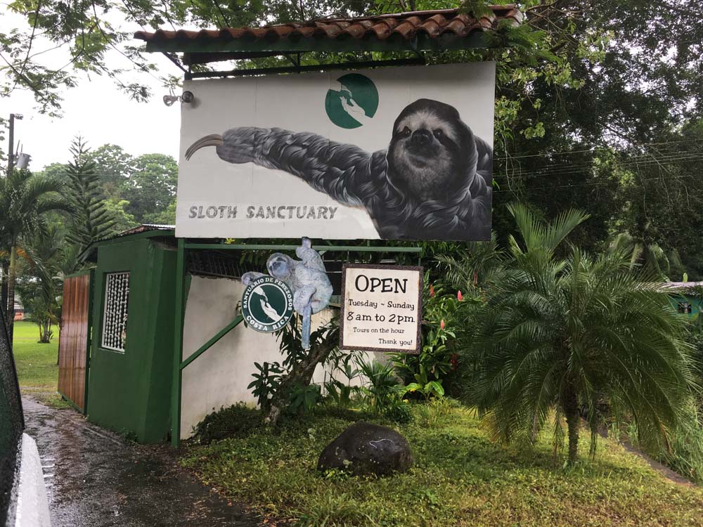 Sloth Sanctuary Costa Rica www.gindeslebens.com
