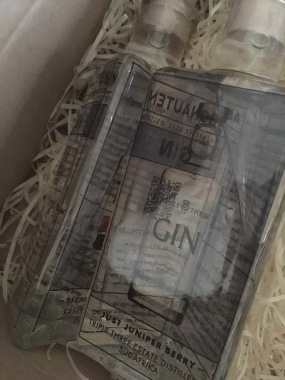 Unboxing Abonauten Gin Box Oktober 2017 www.gindeslebens.com