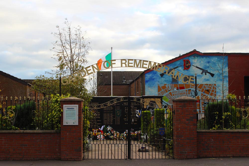 Garden of Remembrance - Murals West Belfast - die Murals im Westen von Belfast www.gindeslebens.com