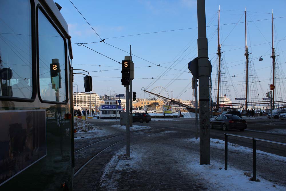 Mit der Straßenbahn auf Sightseeingtour Helsinki Sehenswürdigkeiten - Aktivitäten & Tipps mit der Helsinki Card www.gindeslebens.com