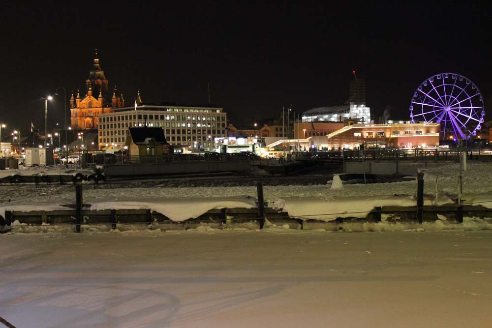 Helsinki bei Nacht Sehenswürdigkeiten Helsinki mit der Helsinki Card - Finnland im Winter www.gindeslebens.com