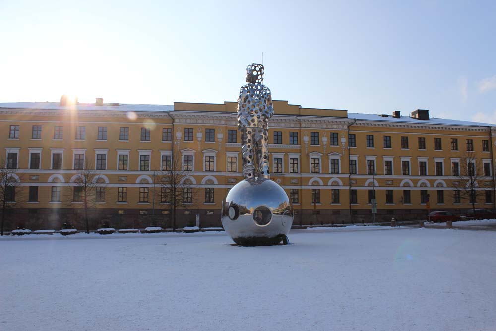 Talvisodan kansallinen muistomerkki - Nationales Denkmal des Winterkriegs Helsinki Sehenswürdigkeiten - Aktivitäten & Tipps mit der Helsinki Card www.gindeslebens.com