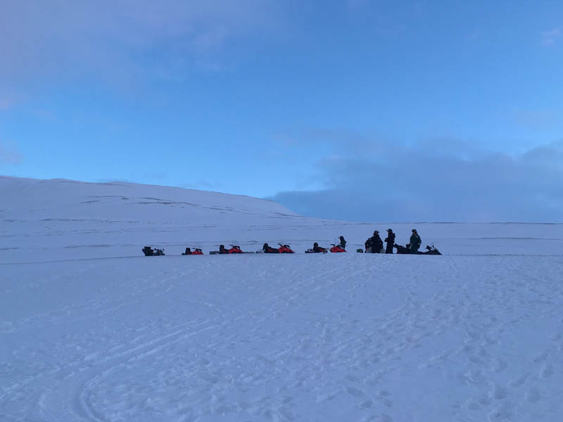 Arctic Treasures Schneemobiltour - Tagestour zum Tempelfjord www.gindeslebens.com