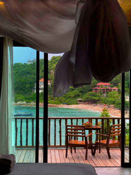 Ausblick Deluxe Ocean View Sai Daeng Resort Koh Tao Thailand www.gindeslebens.com