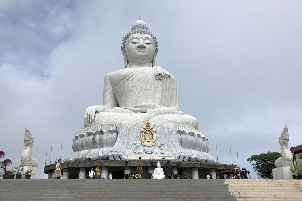 Big Buddha Phuket in der Regenzeit - Sehenswertes, Aktivitäten und Tipps www.gindeslebens.com