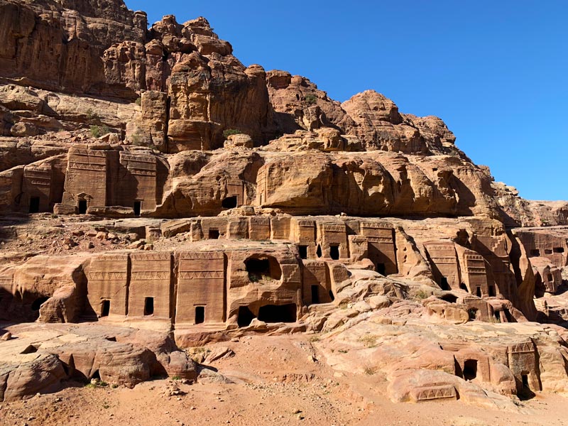 Straße der Fassaden - Street of Facades Petra Jordanien www.gindeslebens.com