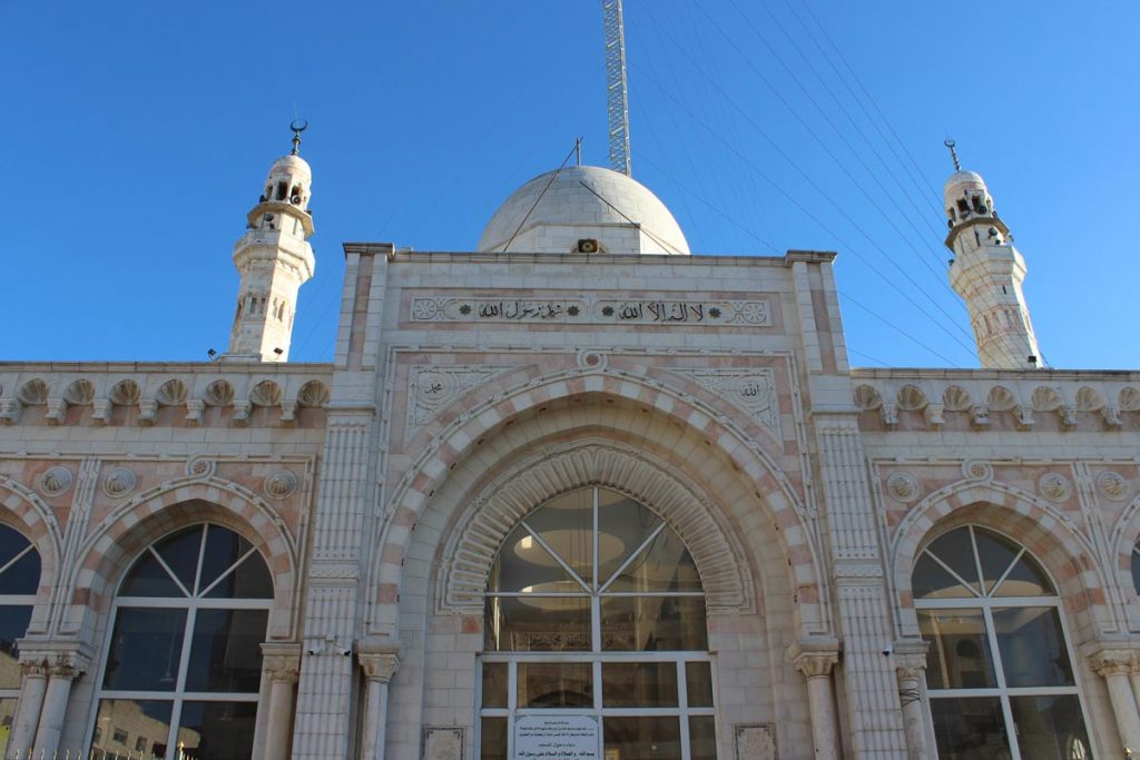 Frontansicht der Jamal Abdel Nasser Mosque (Al Bireh Big Mosque) Ramallah Palästina - Sehenswürdigkeiten www.gindeslebens.com