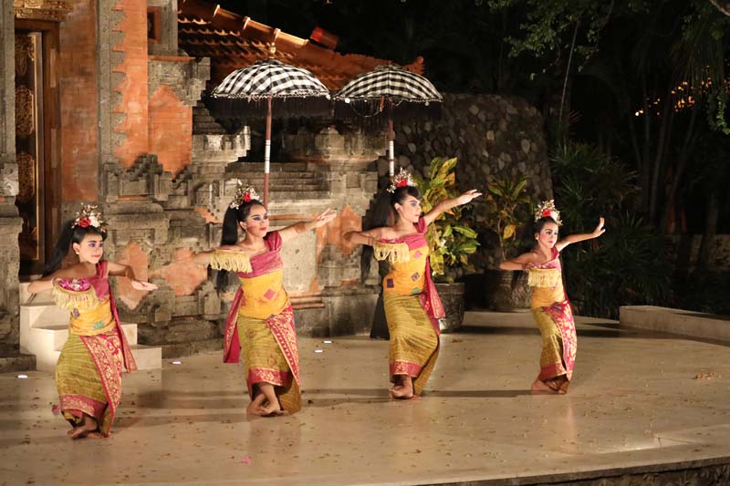 Show Pasar Senggol Grand Hyatt Bali