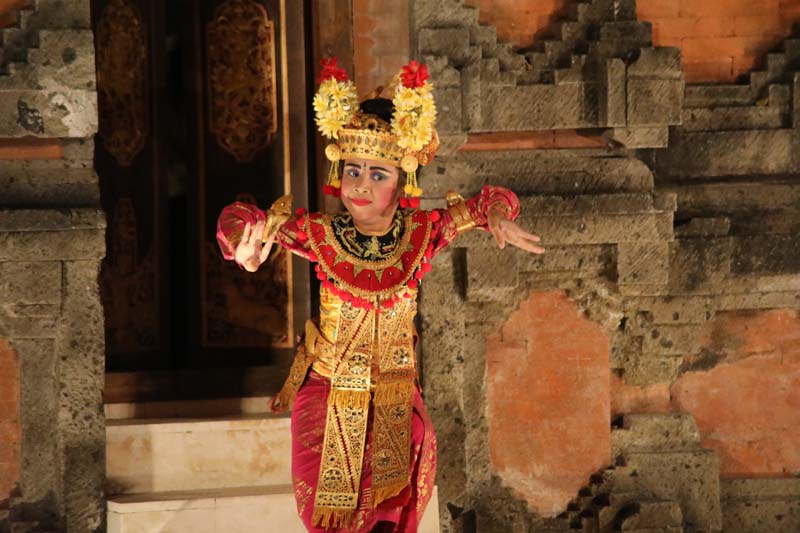 Show Pasar Senggol Grand Hyatt Bali