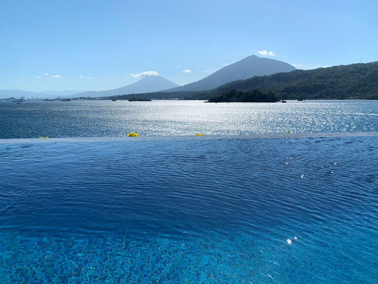 Cliffside Villa Lembeh Resort Sulawesi